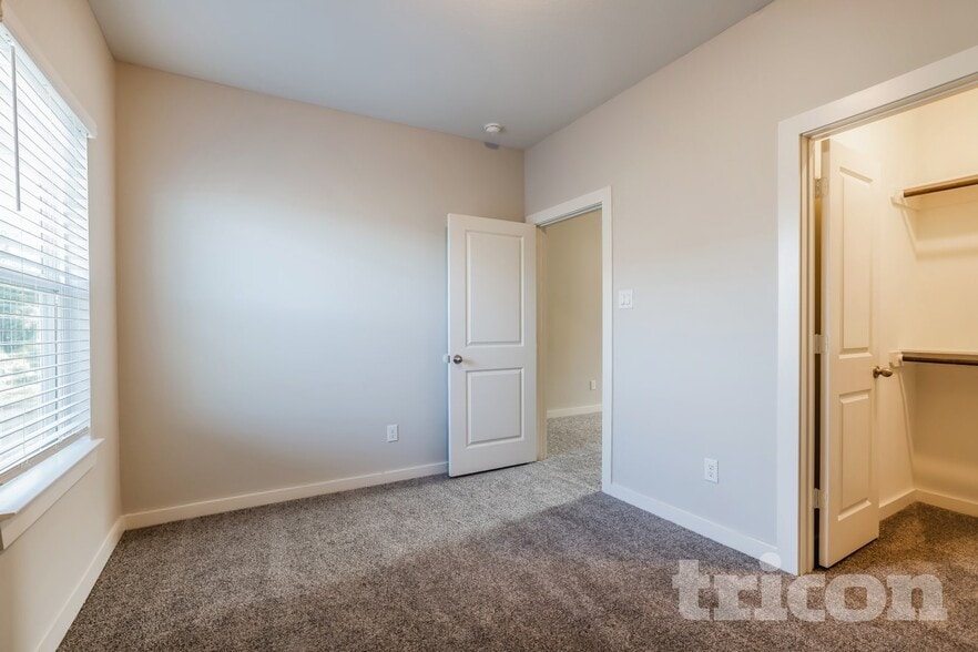 Building Photo - 2415 Cohorn Trl