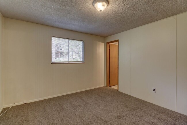 Building Photo - Rent this Cabin that backs to Prescott Nat...