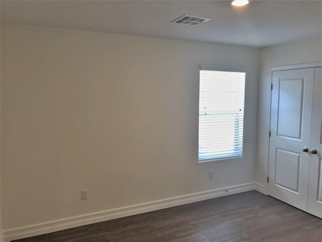 Building Photo - 5872 Petronius St