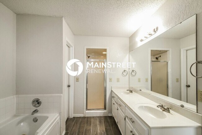 Building Photo - 3 Bedroom Pet-Friendly Home in OKLAHOMA CI...