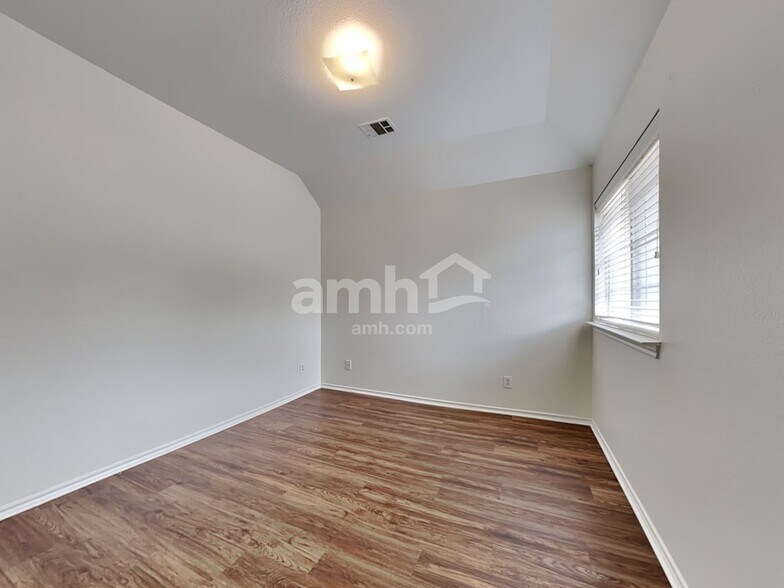 Building Photo - 1481 Apenzell Ln