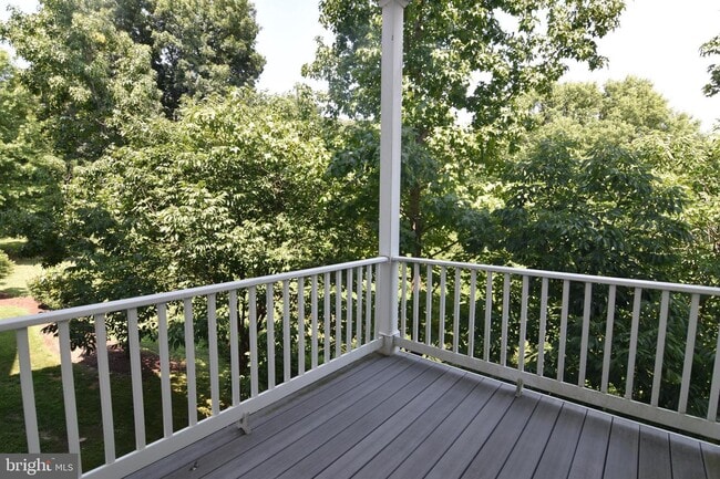 Building Photo - 22538 Landing Way