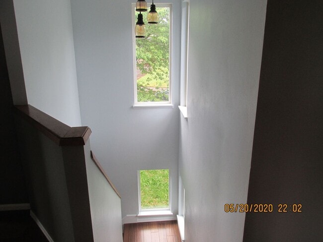 Building Photo - Great Location !  Walk Score 82**    3 br 1.5 bth , W/D Included, Garage,  Trex deck** Includes y...