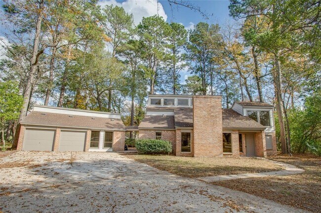 Building Photo - 605 Jeff Davis Ct