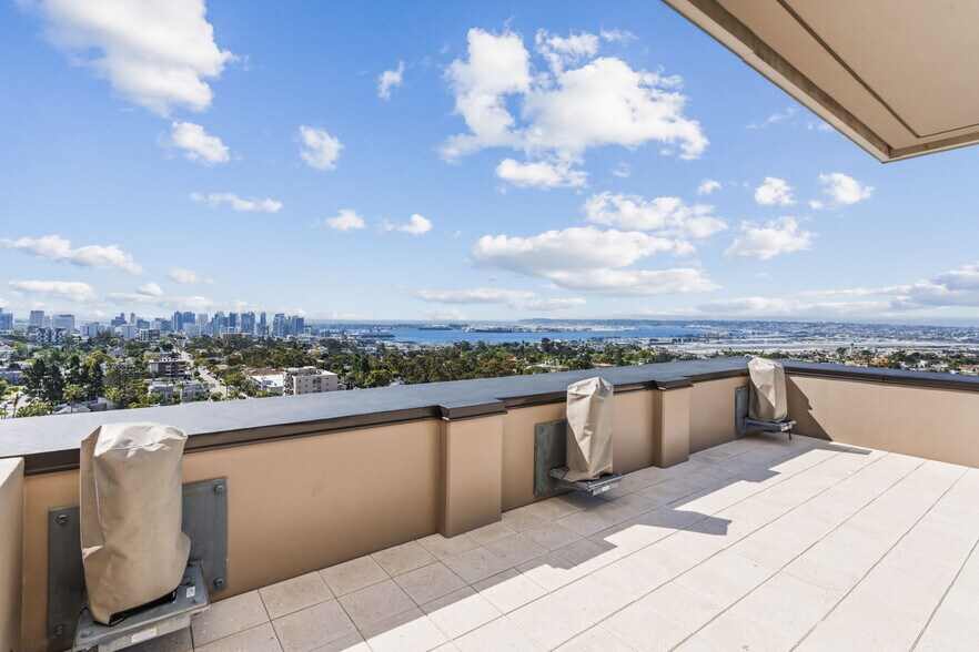 Building Photo - 3535 1st Ave