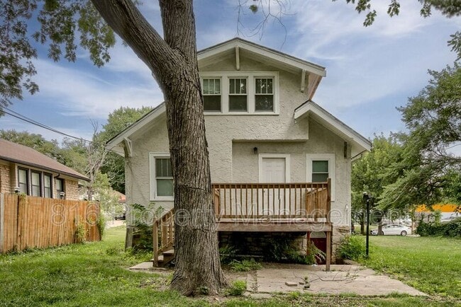 Building Photo - 2431 E 68th St