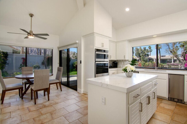 Building Photo - 80671 Cherry Hills Dr