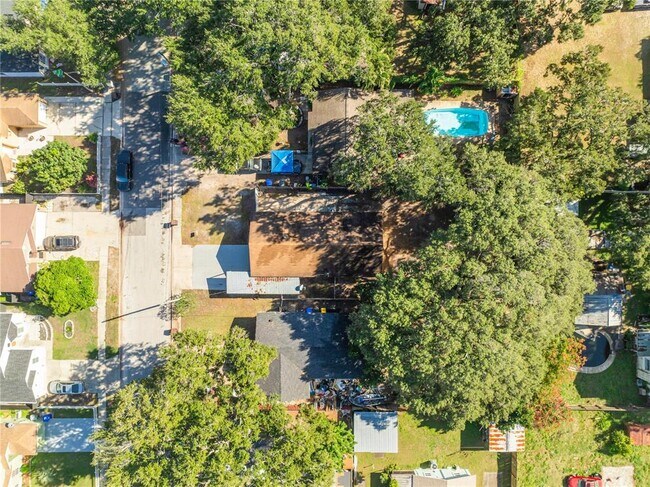 Building Photo - 908 Van Lieu St