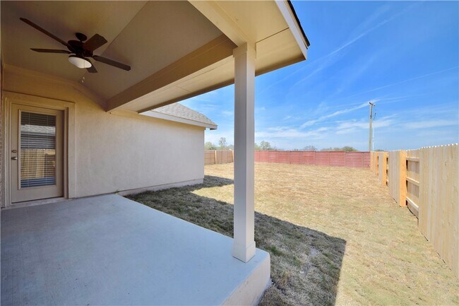 Building Photo - 1250 Chad Dr