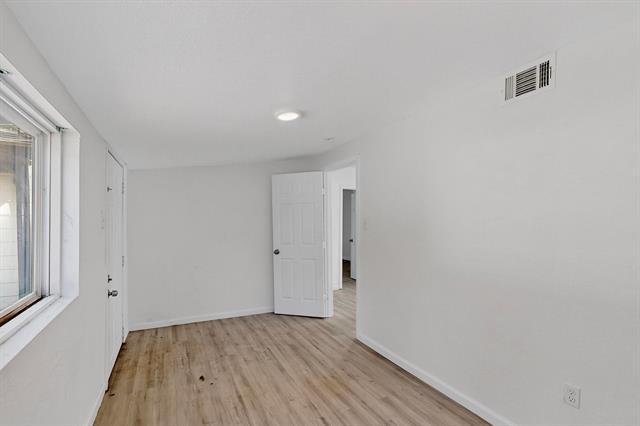 Building Photo - 631 Baker St