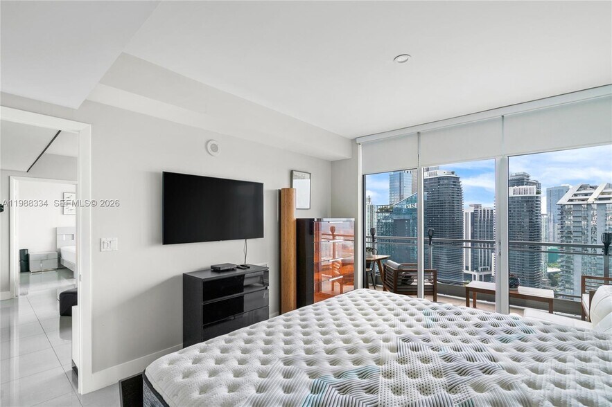 Building Photo - 92 SW 3rd St