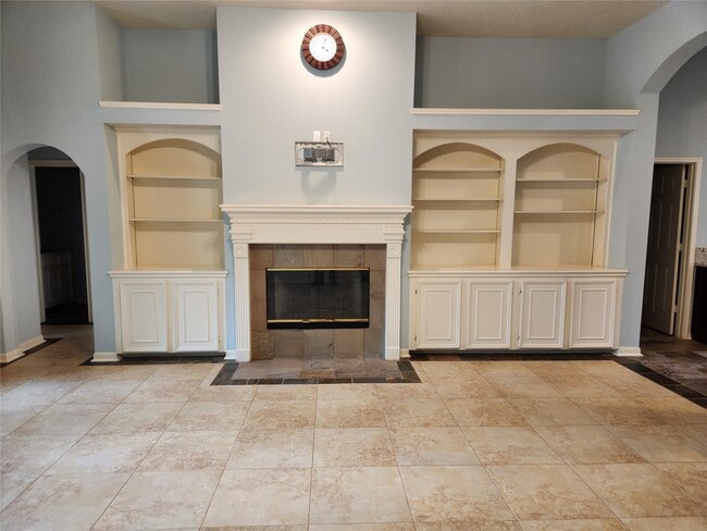 Building Photo - 23611 Desert Gold Dr