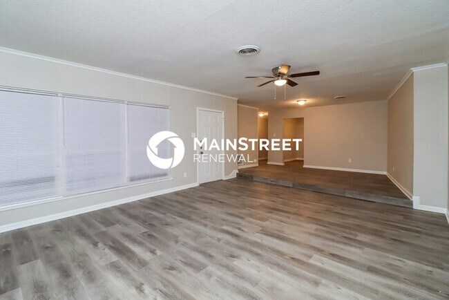 Building Photo - 3 Bedroom Pet-Friendly Home in Fort Worth,...