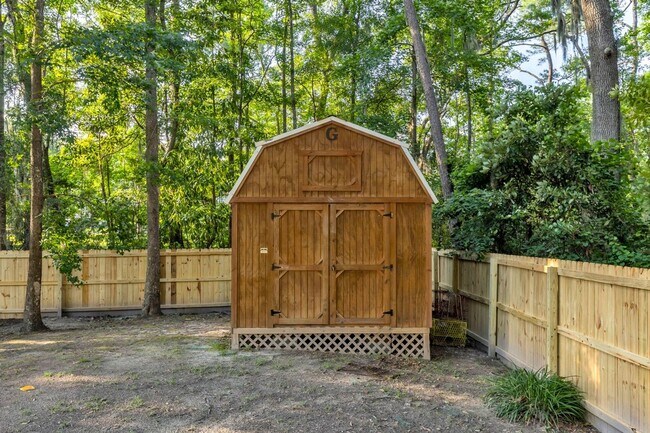 Building Photo - Gorgeously Updated 4 Bed/3.5 Bath in Tranquilla Hall - Buckhead