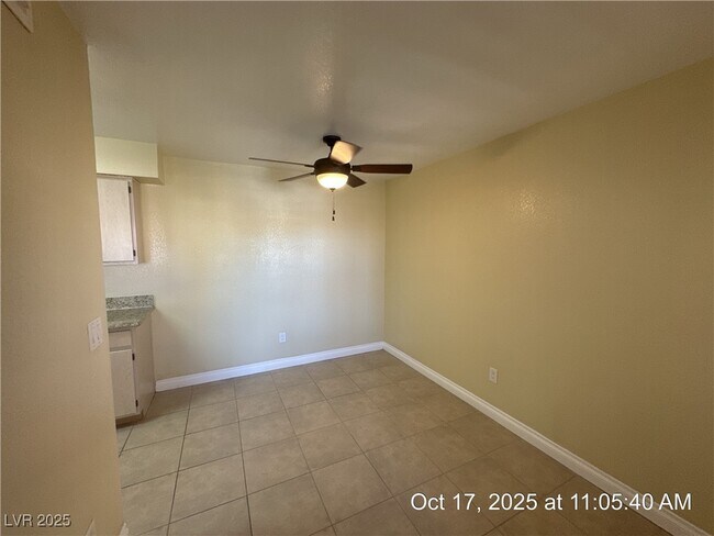 Building Photo - 1150 N Buffalo Dr