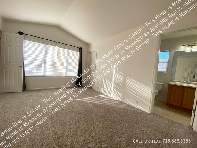 Building Photo - 6530 Fowler Dr