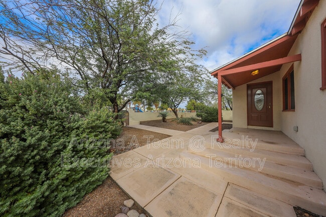 Building Photo - 1014 N 7th Ave