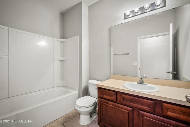 Building Photo - 4920 Key Lime Dr