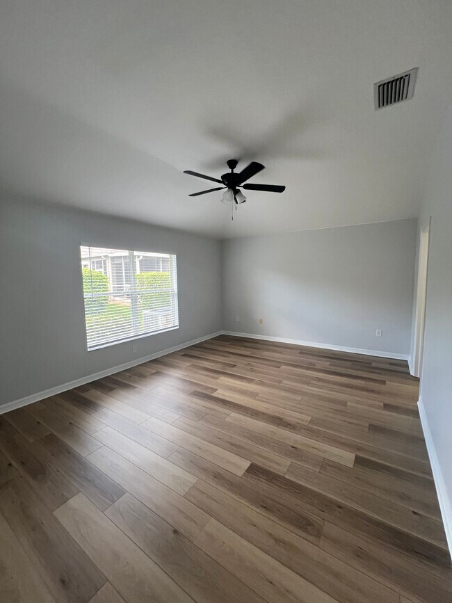 Building Photo - 31849 Turkeyhill Dr