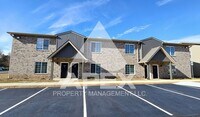 Building Photo - AVALON TOWNHOMES – LIKE NEW - 2 Bd/2.5 Ba Townhome off Topside Road with convenient access to Mar...