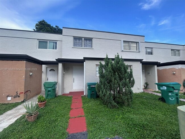 Building Photo - 8014 SW 151st Ct