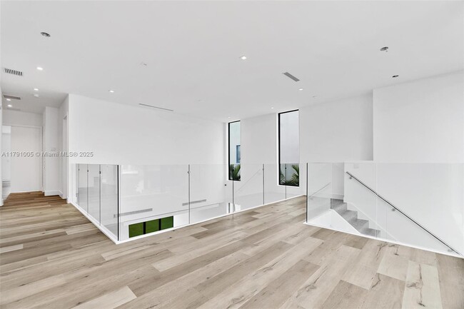 Building Photo - 6818 NW 104th Ct