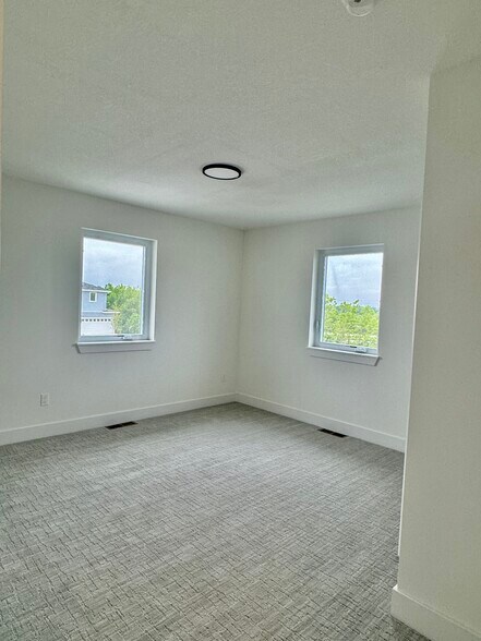 Building Photo - 22914 W 72nd Ter