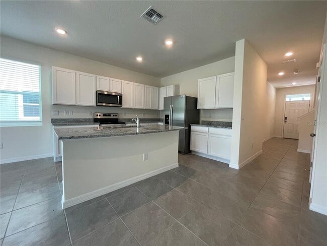 Building Photo - 11127 Crescent Deer Dr