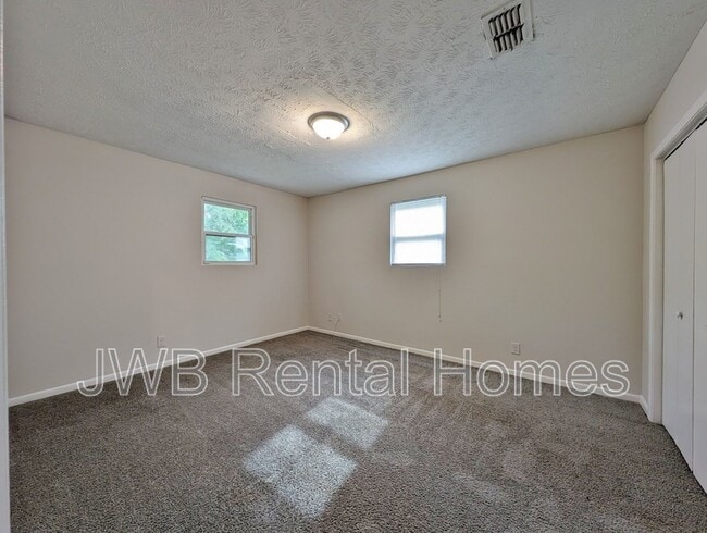 Building Photo - 2037 Meharry Ave
