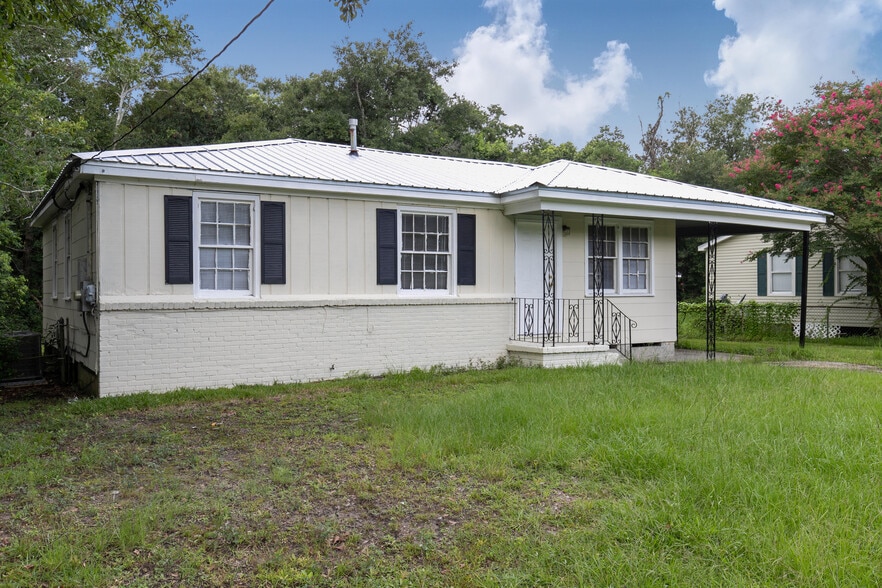 Building Photo - 1712 Perch Dr