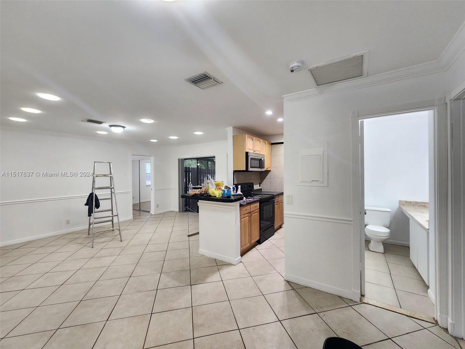 Building Photo - 7 Crossings Cir