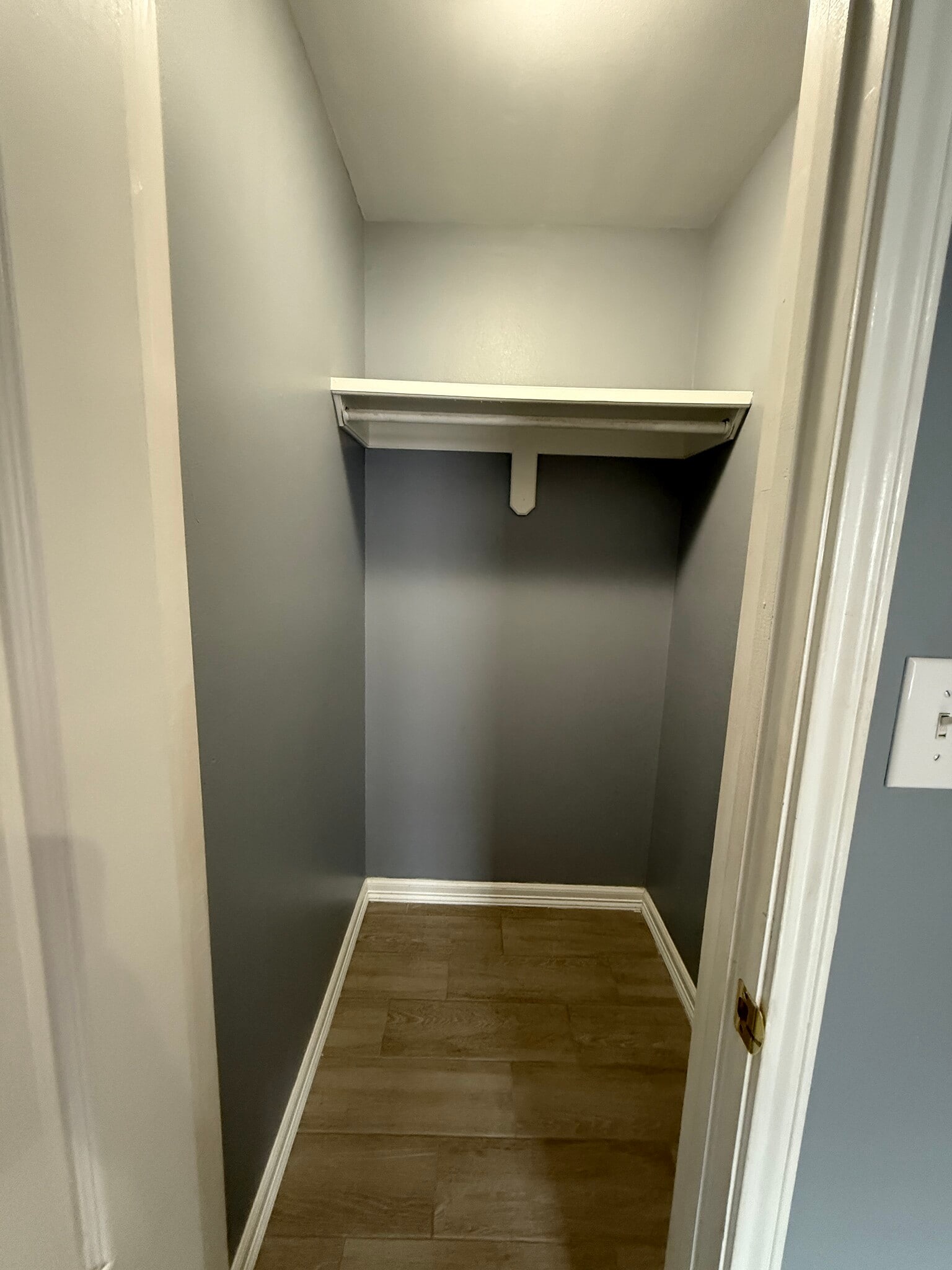 Unit C: Guest Closet - 302 W Amy Dr