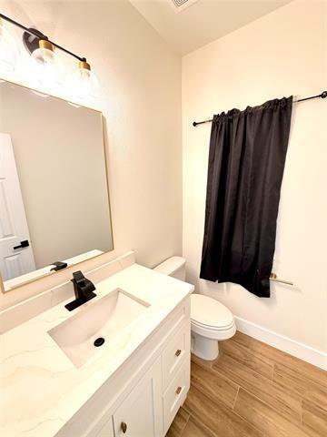 Building Photo - 1720 Lloyd Ave