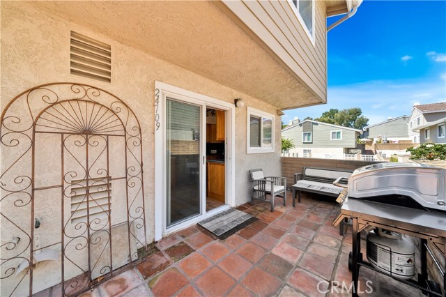 Building Photo - 24709 Santa Clara Ave