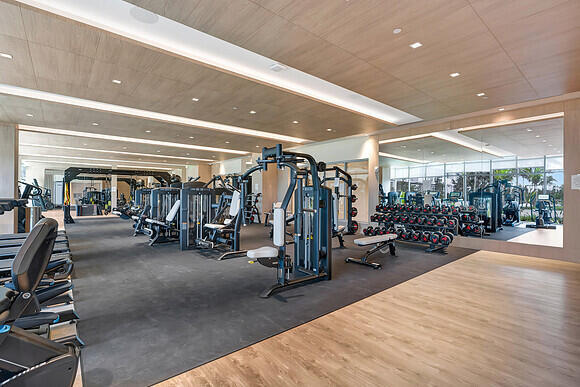 Building Photo - 220 Lake Shore Dr