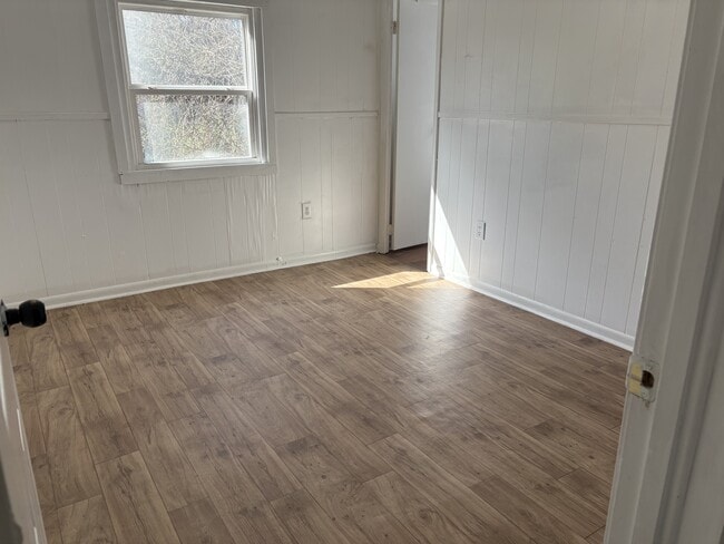 Building Photo - 3 Central Park Ct