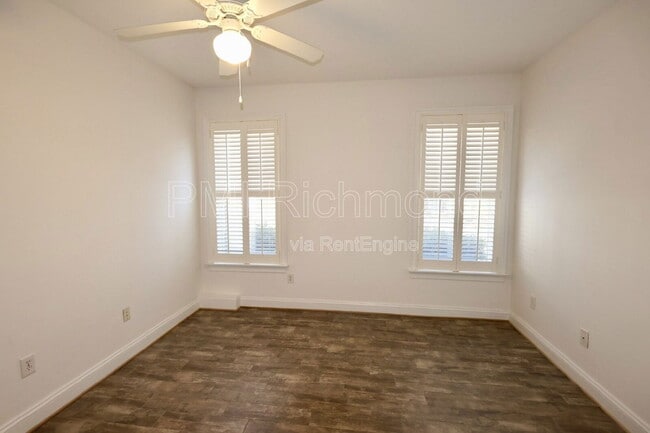 Building Photo - 728 S Pine St