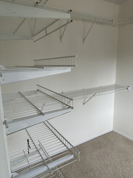 Building Photo - 2623 Sherwood Cir