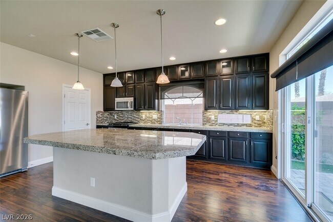 Building Photo - 6038 Belvedere Canyon Ave