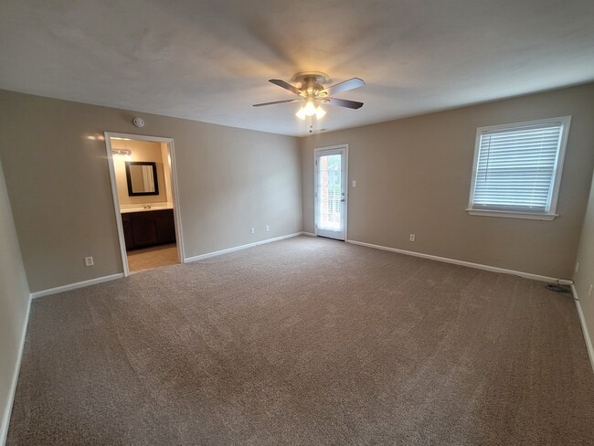 Building Photo - 5333 Kindlewood Dr