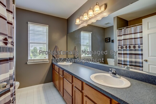 Building Photo - 28285 Cottage Ln