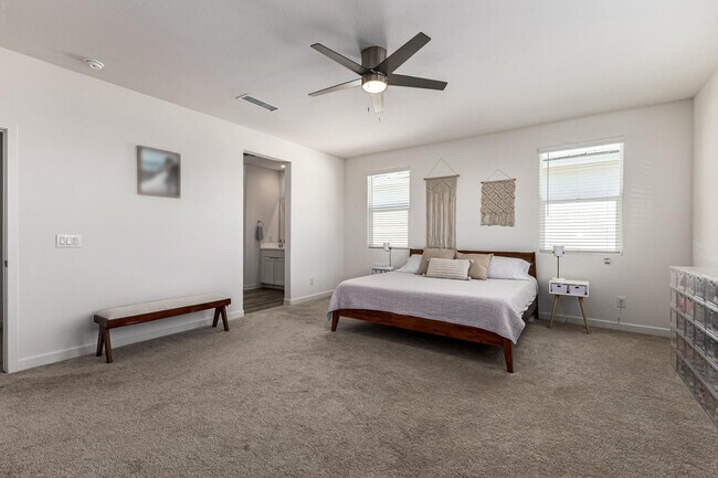 Building Photo - 4509 N 197th Ln