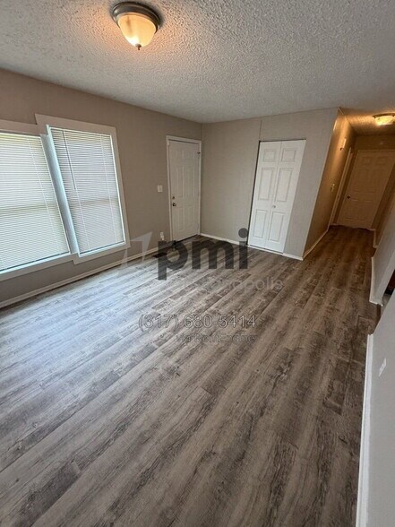 Building Photo - 9819 Bishop Ct