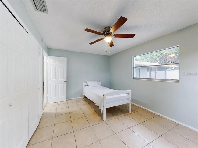 Building Photo - 1836 Plumtree Dr