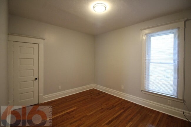 Building Photo - 27 National Ave SW