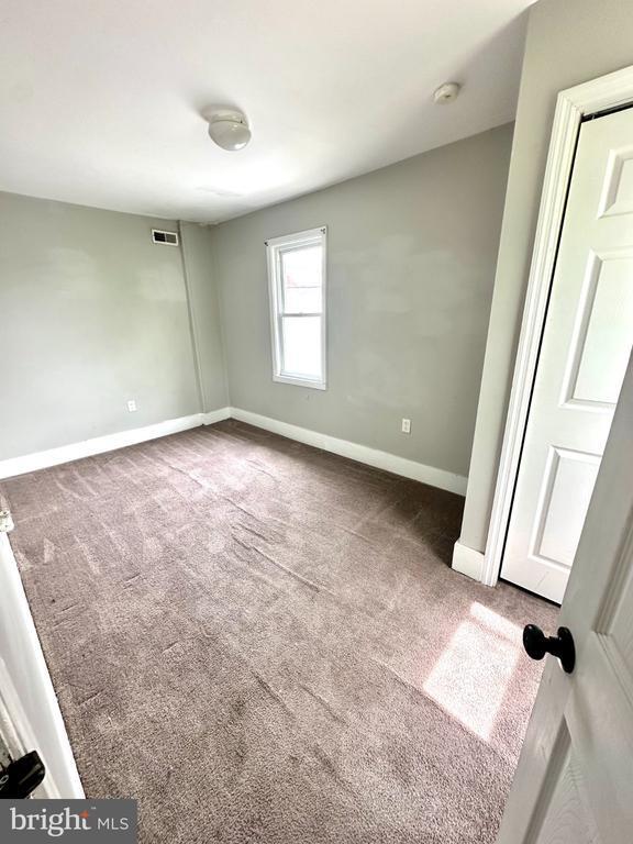 Building Photo - 614 Beech St