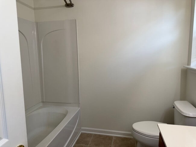 Building Photo - Townhouse in Townes at Buckwalter