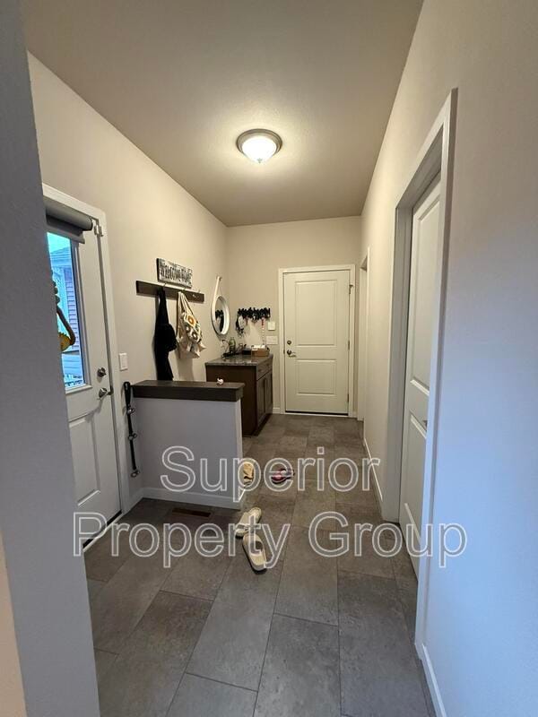 Building Photo - 2865 Endive Dr