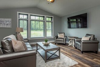 Building Photo - 103 Sand Piper