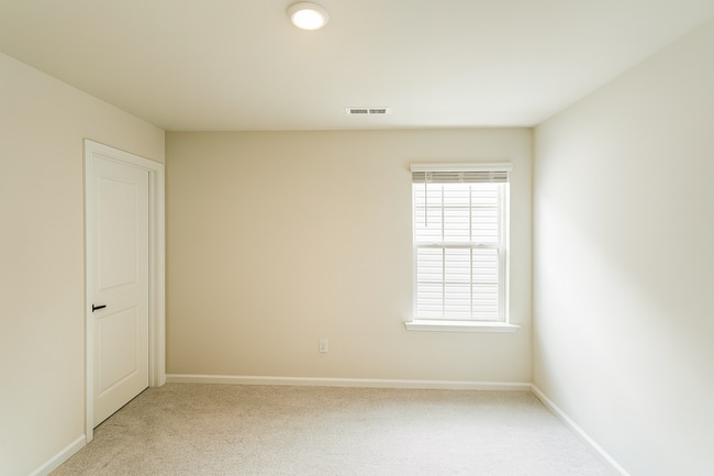 Building Photo - 5514 Hydrangea St